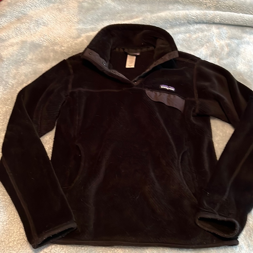 Patagonia fuzzy pullover